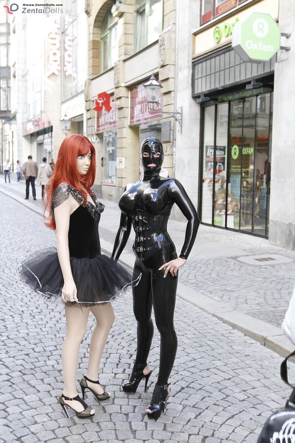 Hot black zentai wearing chick with gorgeou - XXX Dessert - Picture 3