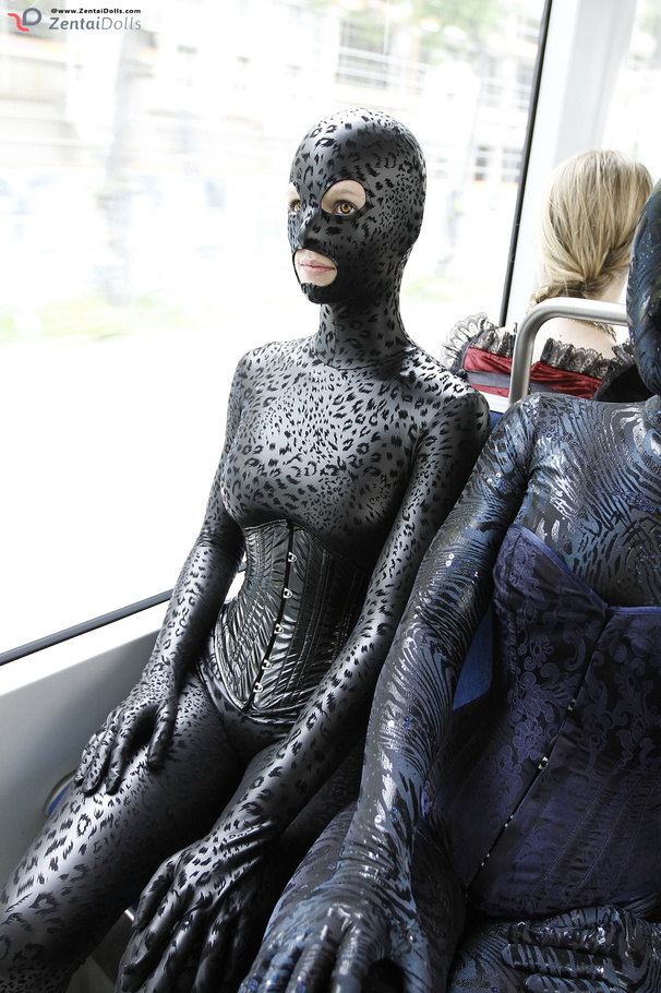 Two black zentai wearing flexible teen with - XXX Dessert - Picture 10