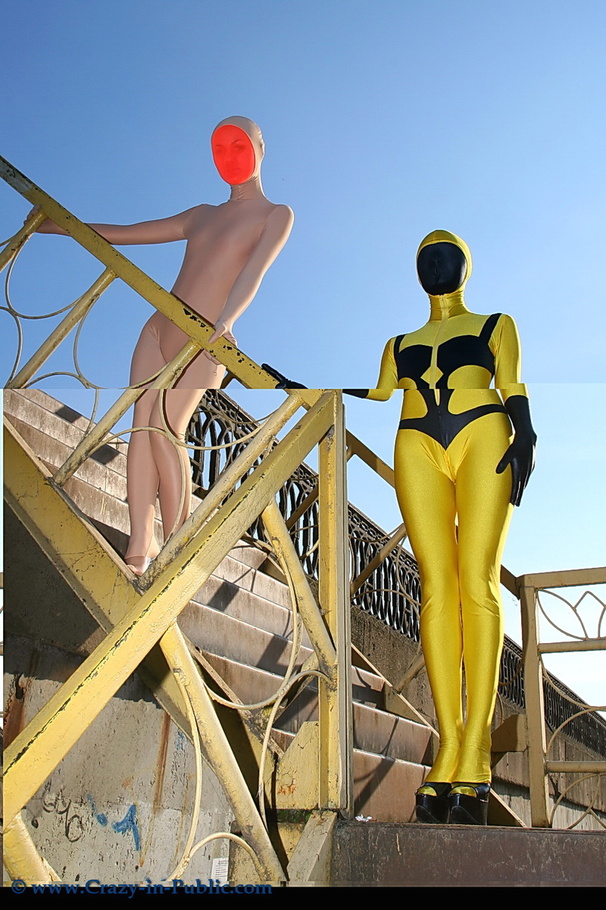 Two hot yellow and baige wearing teen expos - XXX Dessert - Picture 7