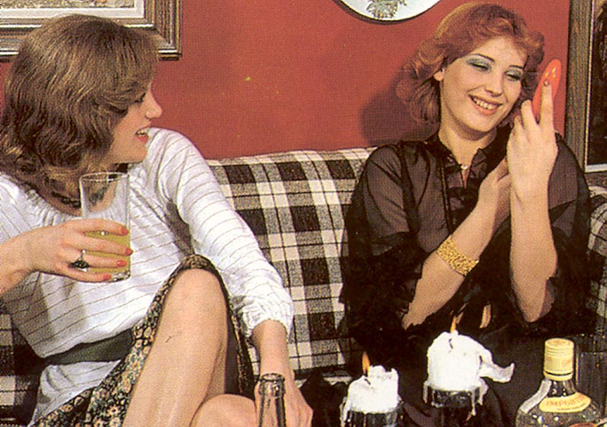 Three hairy seventies lesbians trying out t - XXX Dessert ...