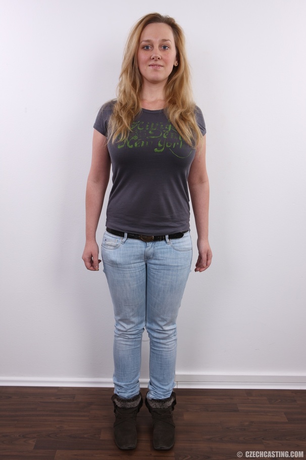 Young and pretty gold blonde with hot big t - XXX Dessert - Picture 2