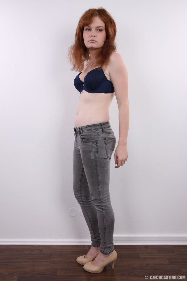 Young redhead in need of action show off cu - XXX Dessert - Picture 4