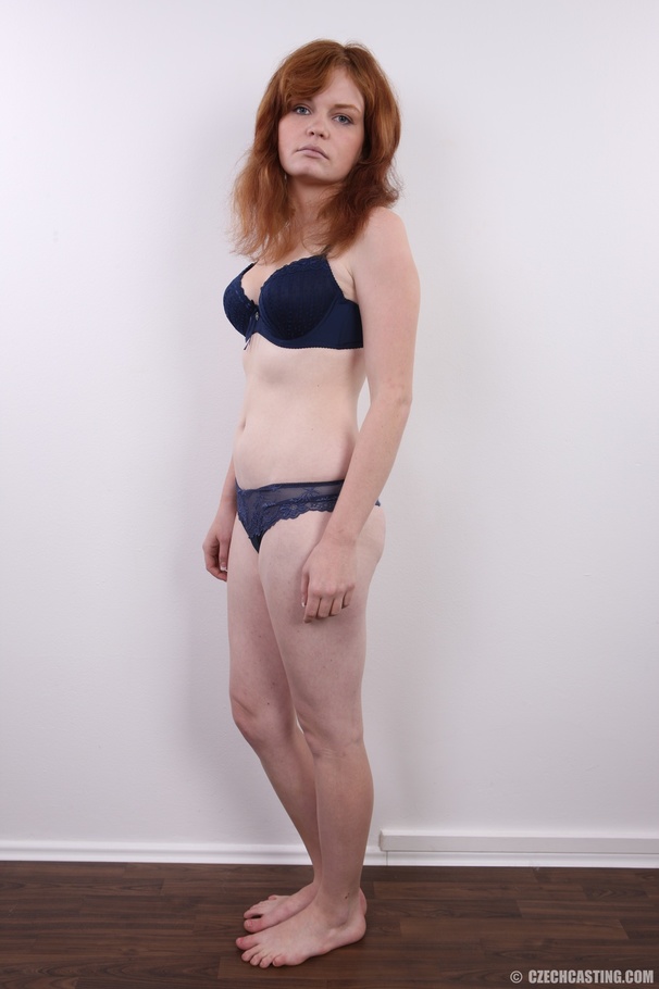 Young redhead in need of action show off cu - XXX Dessert - Picture 7