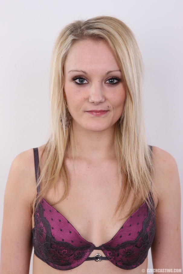 Young, cute and sexy blonde shows sexy butt - XXX Dessert - Picture 11