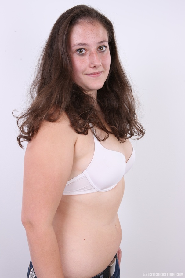 Enticing chick shows classic figure, hot bu - XXX Dessert - Picture 7