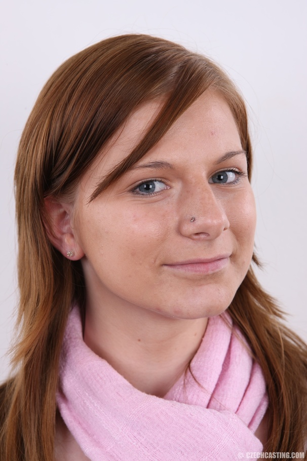 Beautiful young babe with sexy balanced tit - XXX Dessert - Picture 1