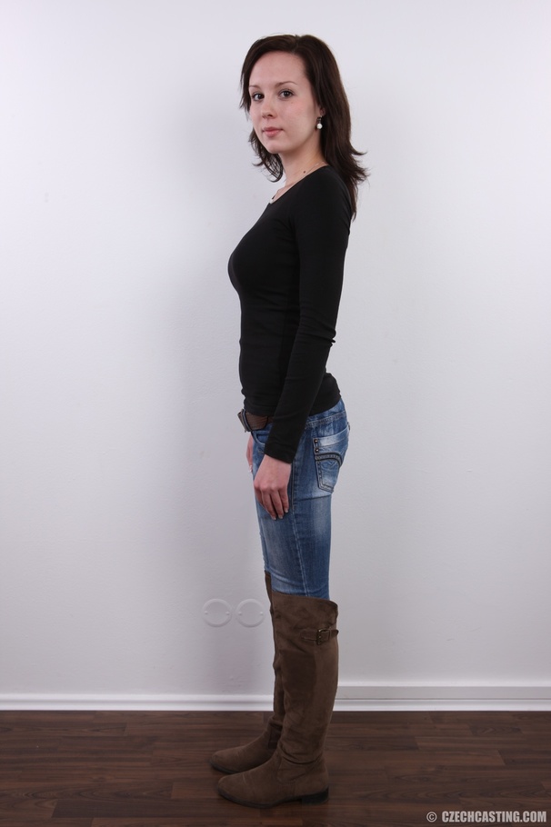 Petite, cute and sexy as she shows sweet sm - XXX Dessert - Picture 3