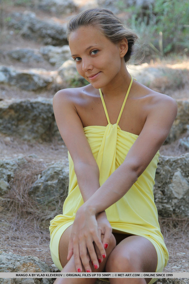 Horny beauty strips lemon dress to reveal h - XXX Dessert - Picture 1