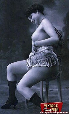 Pretty vintage chicks in their underwear in - XXX Dessert - Picture 7