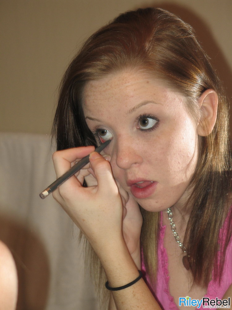Pretty in pink hottie Riley Rebel fixing he - XXX Dessert - Picture 12