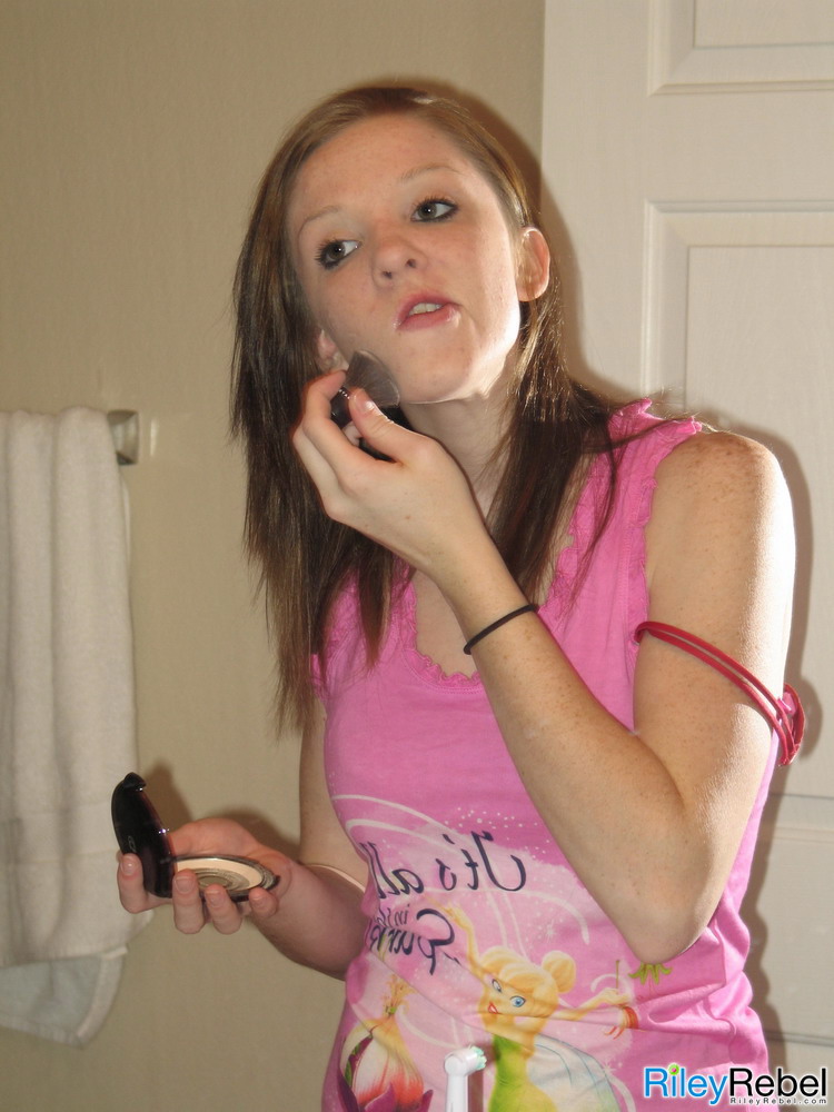 Pretty in pink hottie Riley Rebel fixing he - XXX Dessert - Picture 14