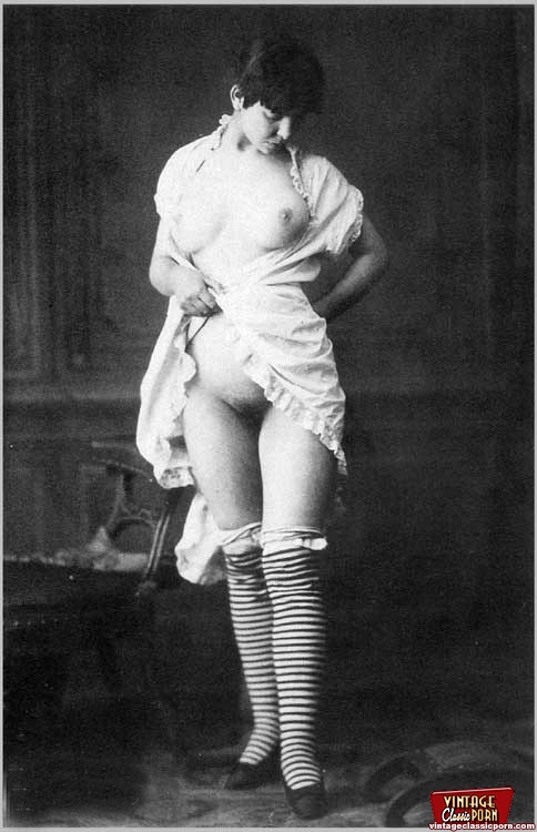 Vintage chicks in their underwear in the th - XXX Dessert - Picture 5