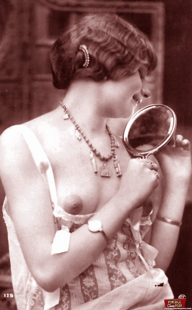 Pretty vintage beauties wearing underwear i - XXX Dessert - Picture 7