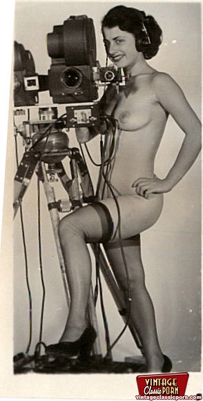 Very hot vintage girls wearing stockings in - XXX Dessert - Picture 5