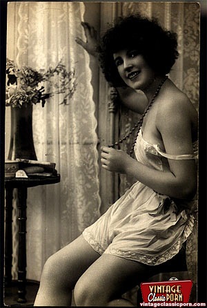 Vintage girls wearing very sexy underwear i - XXX Dessert - Picture 12