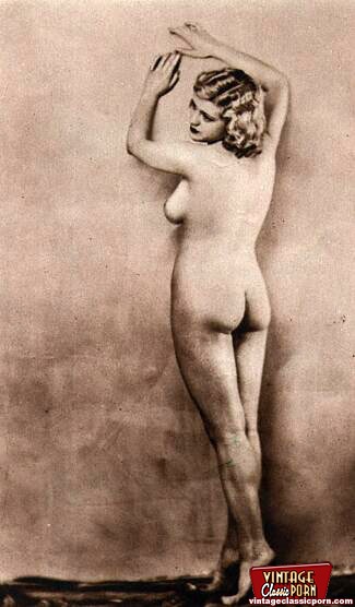 Vintage Figure Models Nude - Pretty vintage naked models posing nude in - XXX Dessert ...