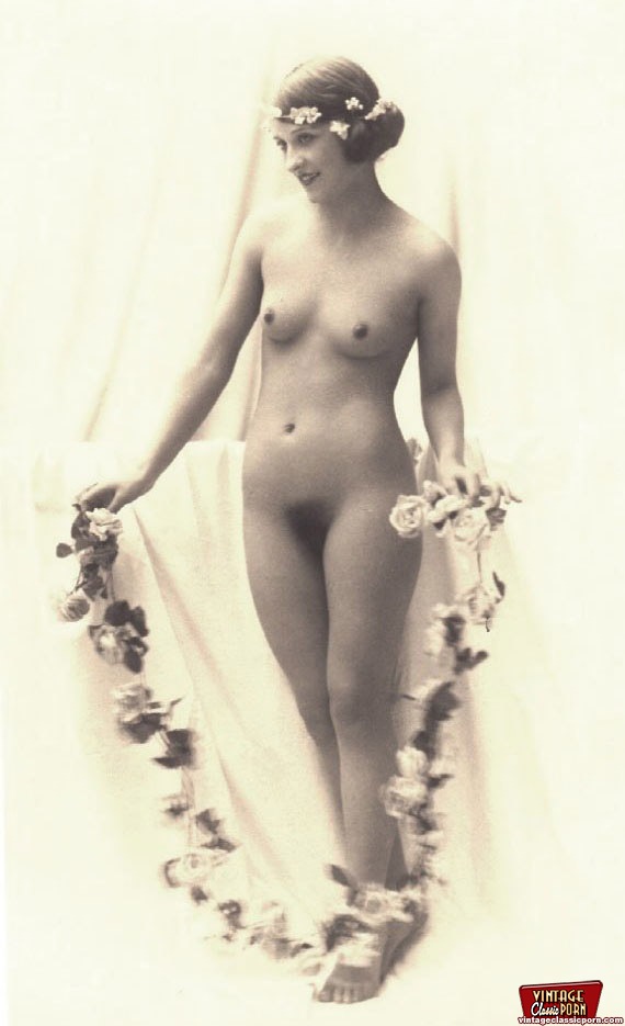 Some vintage naked girls wearing flowers in - XXX Dessert - Picture 8