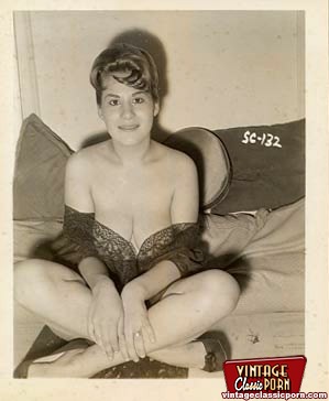 Real vintage naked amateur photographs from - XXX Dessert - Picture 10