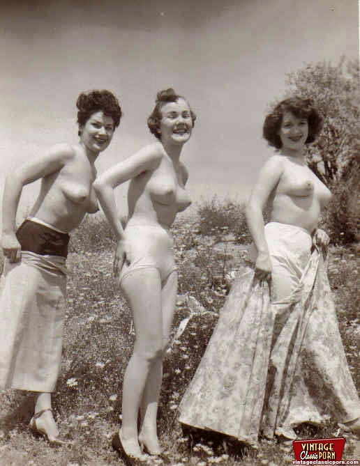 Some real vintage hairy outdoor girls posin - XXX Dessert - Picture 1