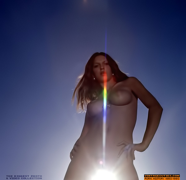Vintage pics of lusty babes seductively pos - XXX Dessert - Picture 8