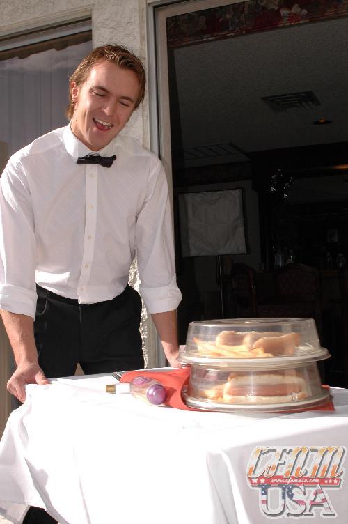 Waiter cums for three girls - XXXonXXX - Pic 2