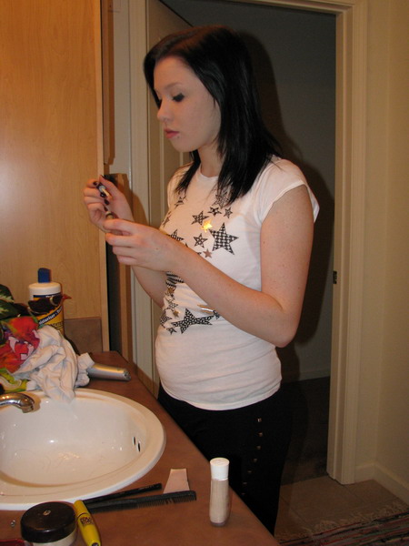 Cute and pretty teen Riley freshens up and  - XXX Dessert - Picture 10