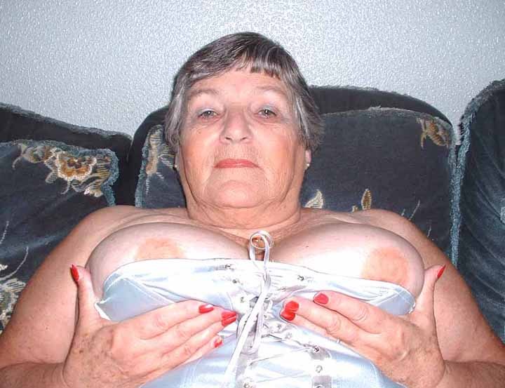 Granny Grandma Libby From United Kingdom Busty In A Basque YOUX XXX