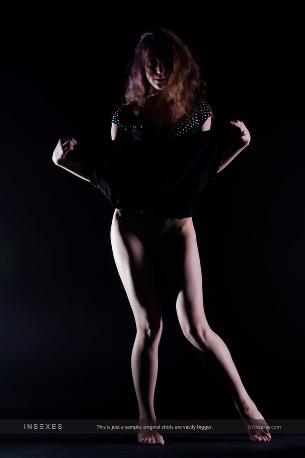 Hot redhead with lusciously formed body exp - XXX Dessert - Picture 3