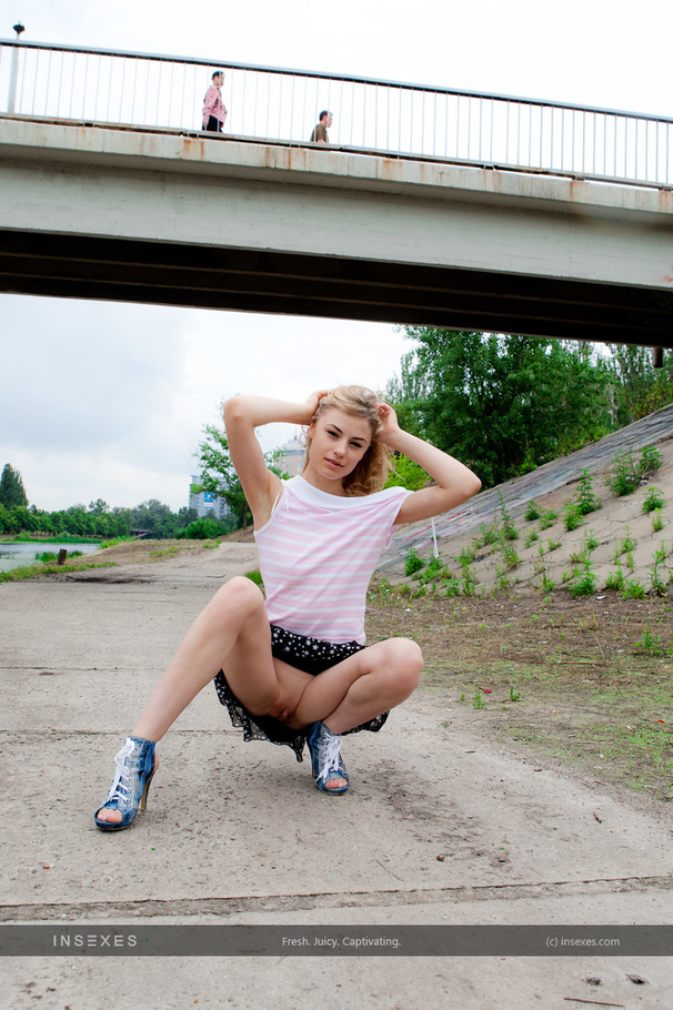 Wild blonde student exposing her lusciously - XXX Dessert - Picture 17