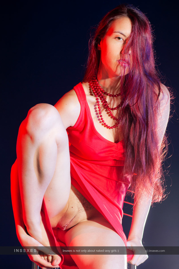 Wild redhead with gorgeously big tits expos - XXX Dessert - Picture 4