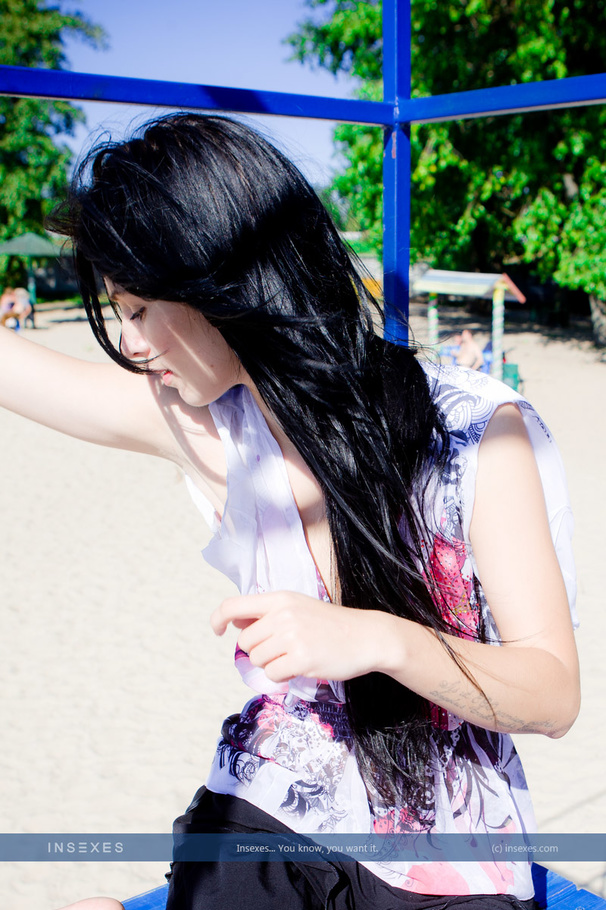 Stunning black haired teen with gorgeously  - XXX Dessert - Picture 4