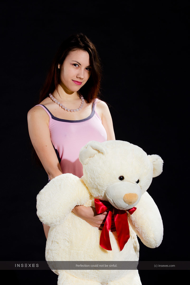 Naughty brunette beauty with luscious boobs - XXX Dessert - Picture 1