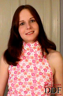 Very hot ebony chick with big boobs posing  - XXX Dessert - Picture 1