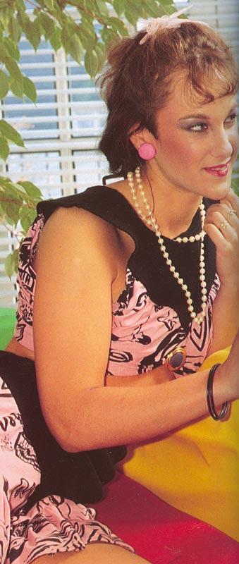 Small-titted mom in stockings gets her assh - XXX Dessert - Picture 1