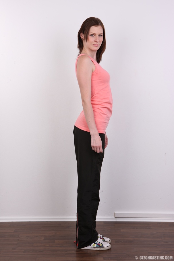 Sexy young redhead with soft bouncy tits, t - XXX Dessert - Picture 3