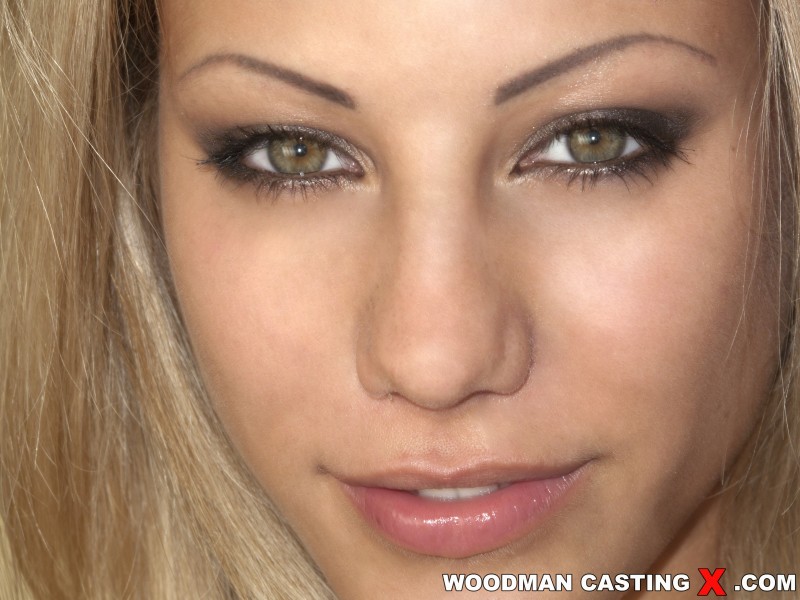 These blonde girls haven't chosen their porn niche yet - XXXonXXX - Pic 4