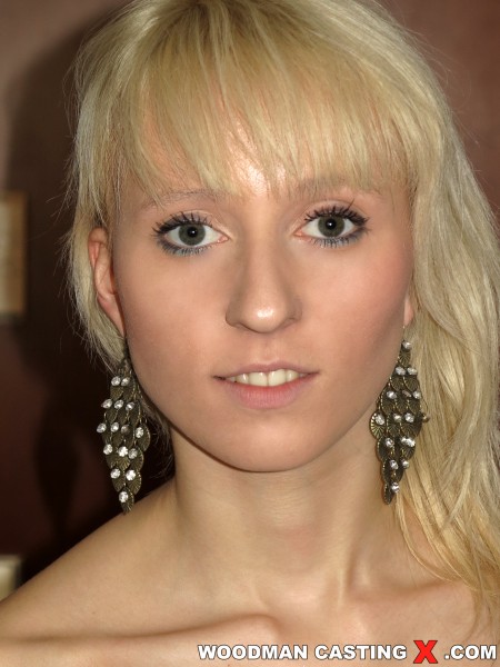 Slim and plump blonde babes want to be famous porn models - XXXonXXX - Pic 4