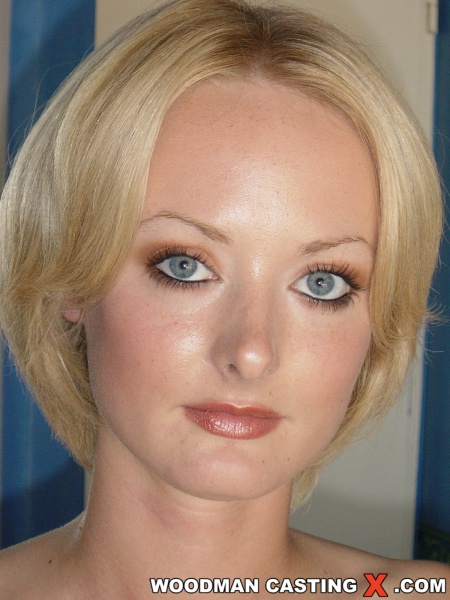 Mischievous blonde babes on smiling close-ups - XXXonXXX - Pic 7