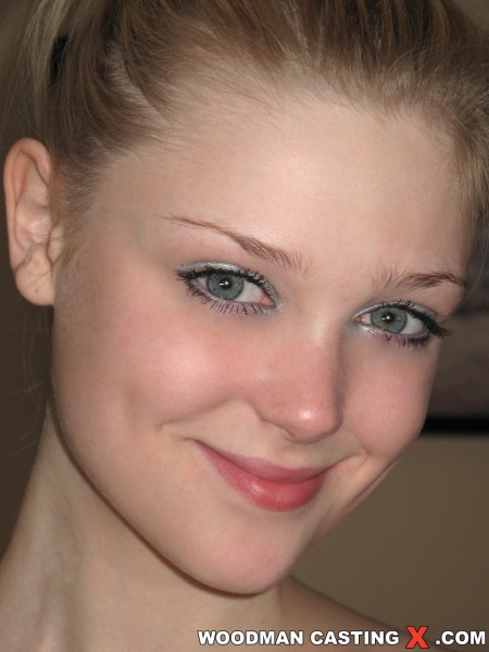 Wild blonde chicks having their first photo session - XXXonXXX - Pic 11
