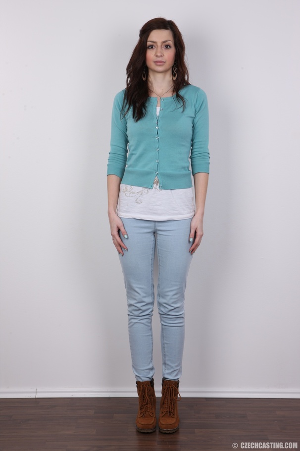 Very pretty brunette with sweet face, bounc - XXX Dessert - Picture 2