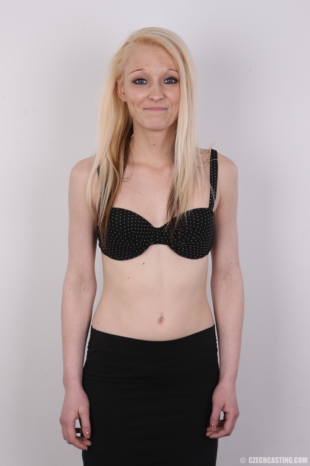 Slim shaped blonde beauty with sexy small t - XXX Dessert - Picture 6