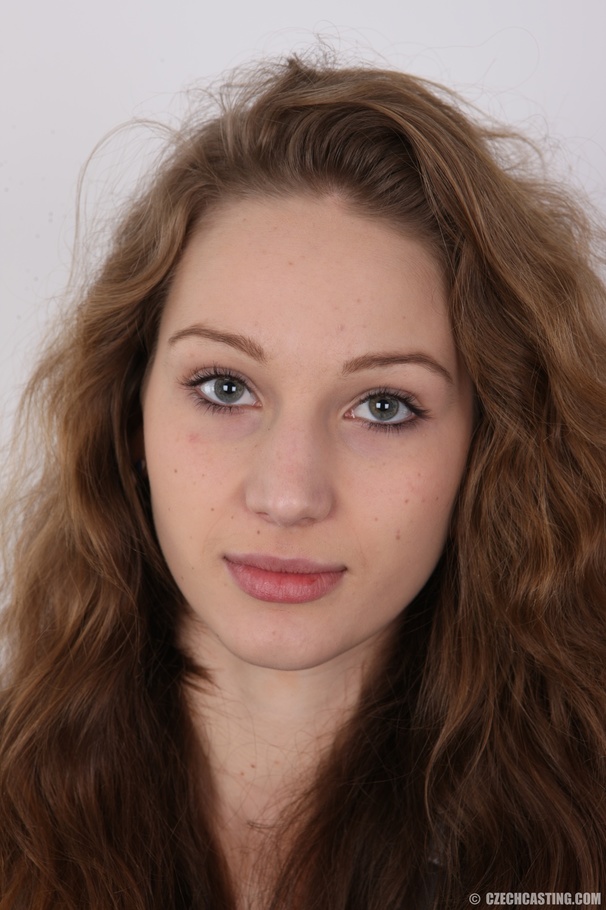 Young tattooed cute seductress shows cute i - XXX Dessert - Picture 1