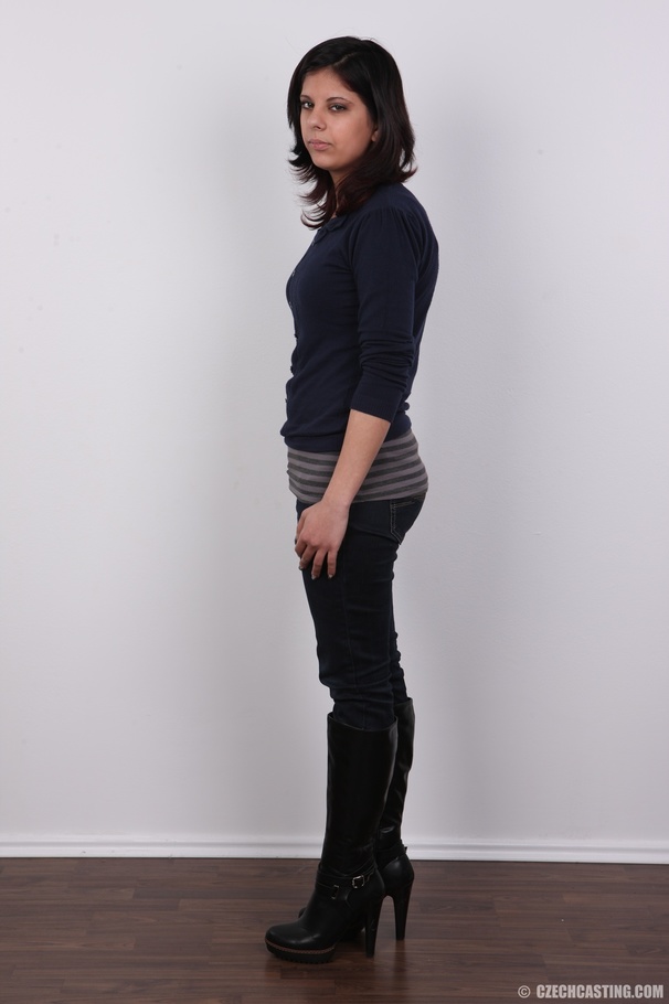 Black hair innocent looking home girl strip - XXX Dessert - Picture 3