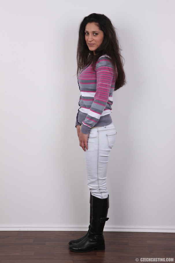 Experienced black hair seductress shows hot - XXX Dessert - Picture 3