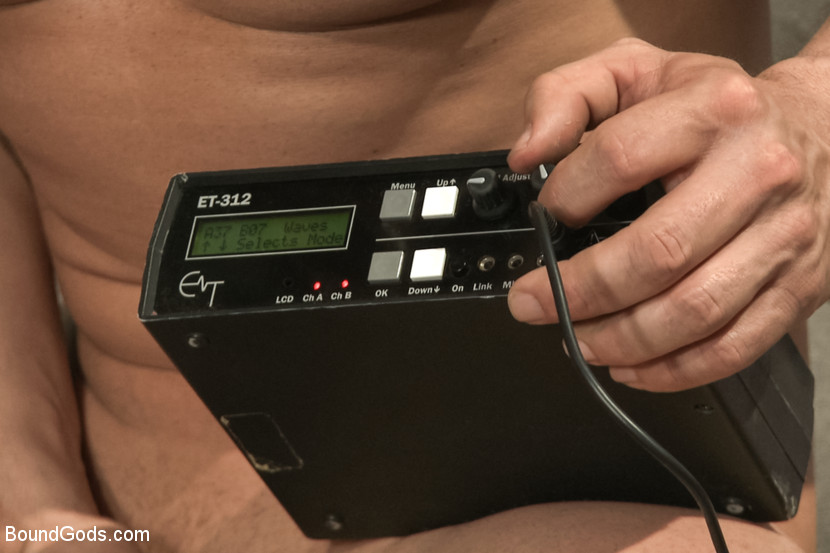 Muscle stud enslaves dude with bondage, whi - XXX Dessert - Picture 8