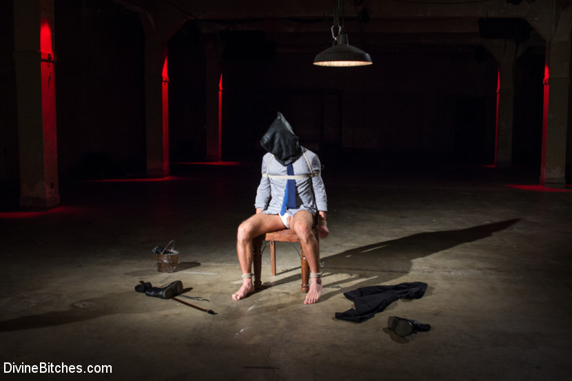 Hot redhead bounds and sexually dominate gu - XXX Dessert - Picture 3