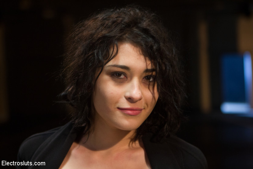 Blonde bounds up brunette, smacks her and f - XXX Dessert - Picture 15