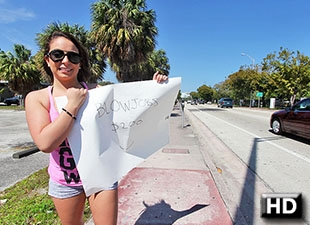 Brunette babe in a pink vest sucking a blac - XXX Dessert - Picture 2