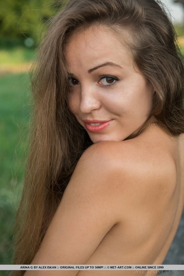 Young country cutie in pink dress flashes h - XXX Dessert - Picture 18