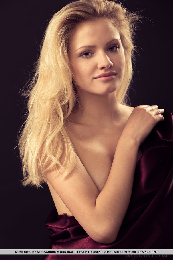 Seductive, young blonde shows her silky smo - XXX Dessert - Picture 18